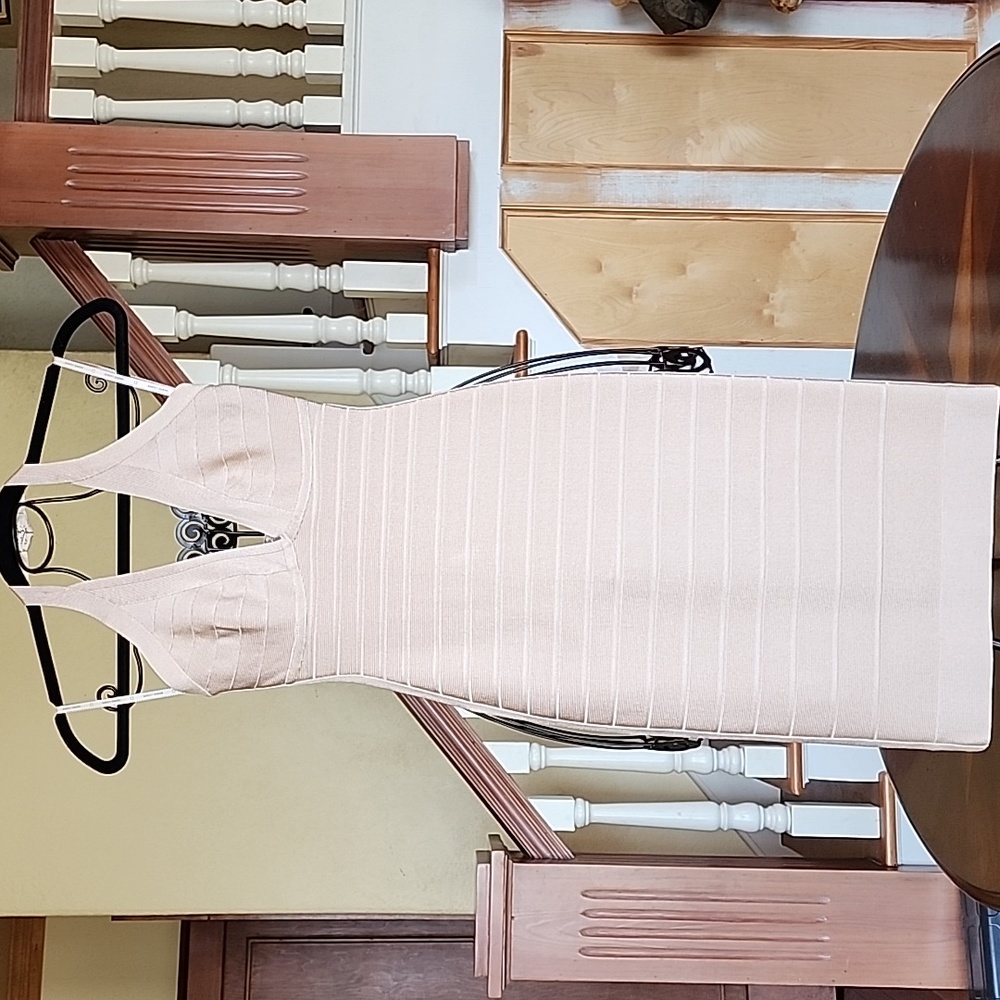 NWT Herve Leger vintage mini bodycon dress size xs blush color